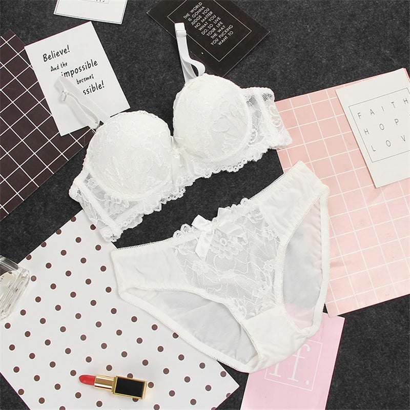 Lace Bra Set 3 Breasted Sexy Lingerie Comfortable Floral Bra and Panties Push Up Women Underwire Adjusted-straps Underwear Sets